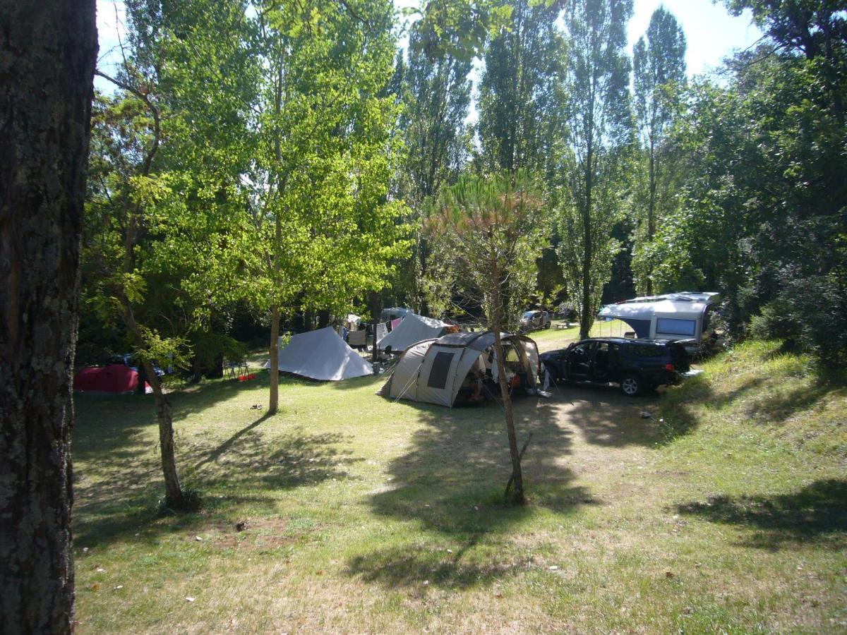 Camping De Graniers Monoblet Екстер'єр фото