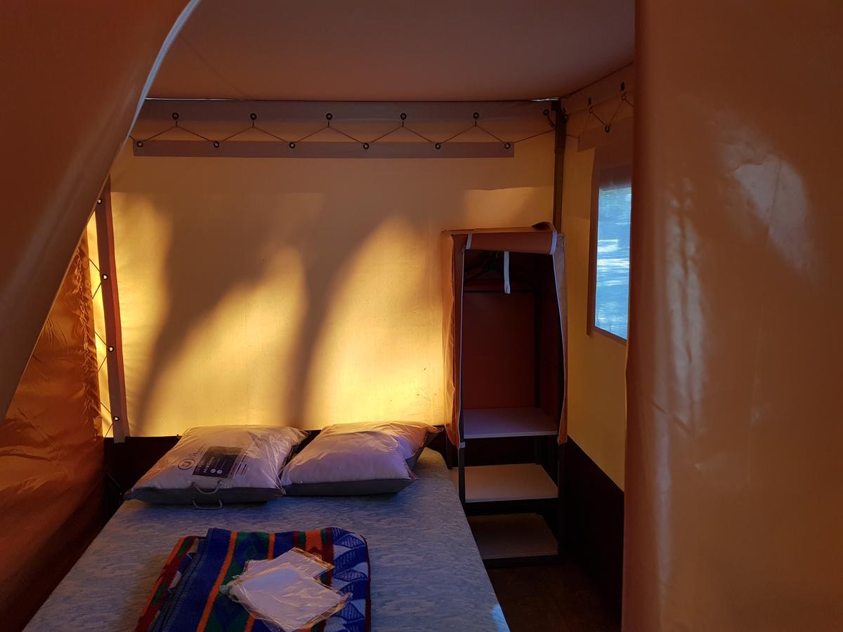 Camping De Graniers Monoblet Екстер'єр фото